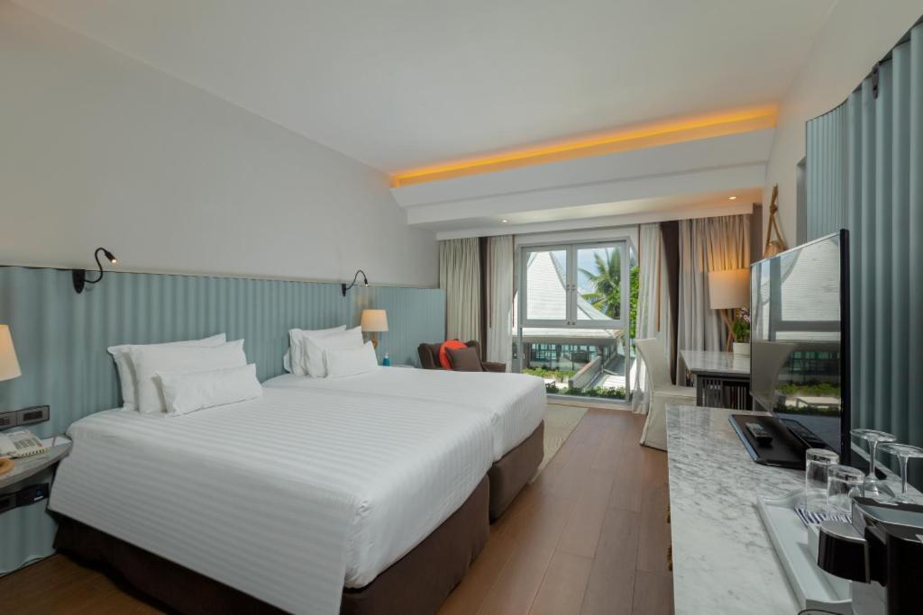 The Boathouse Phuket-Sha Plus Pantai Kata Bagian luar foto