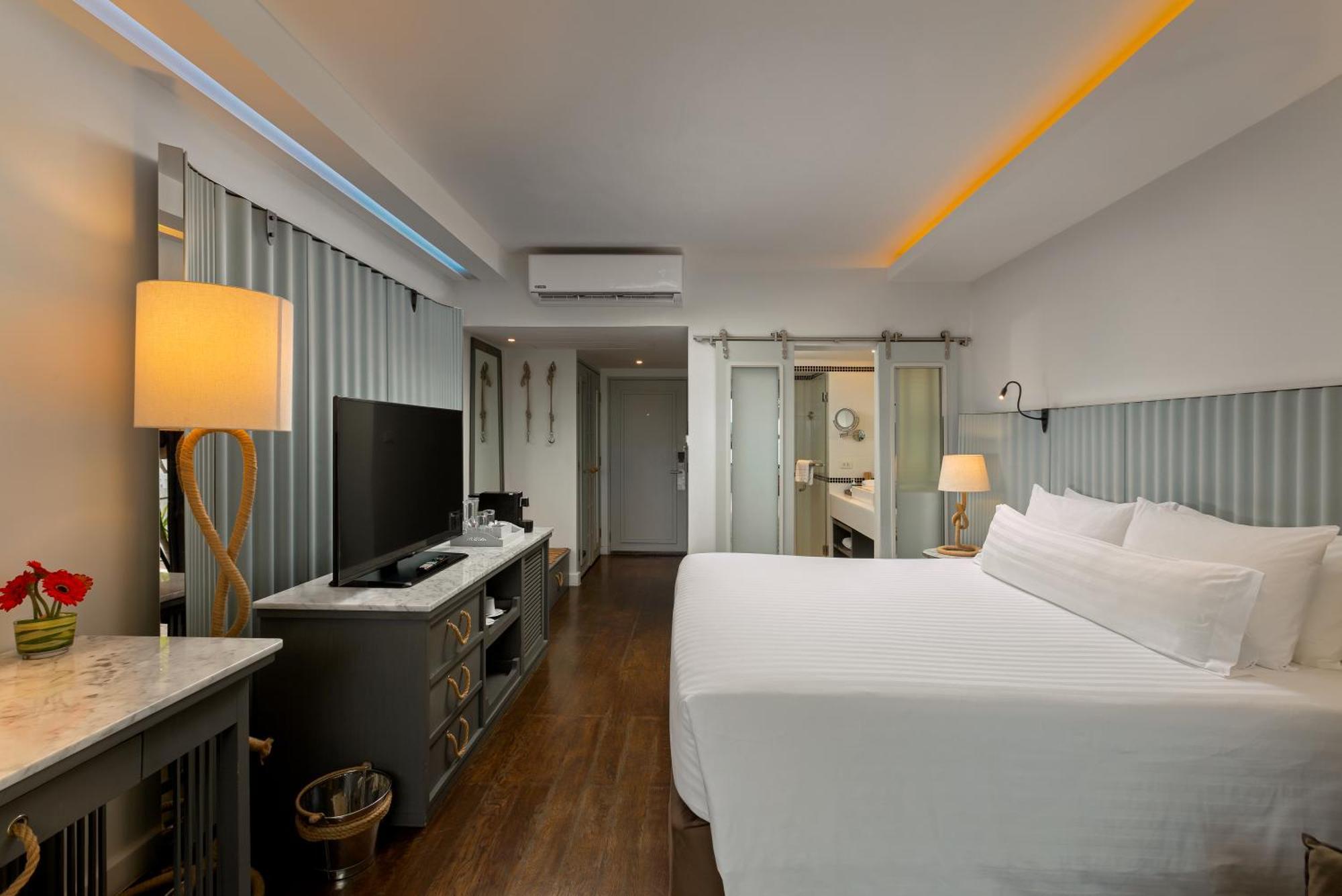 The Boathouse Phuket-Sha Plus Pantai Kata Bagian luar foto